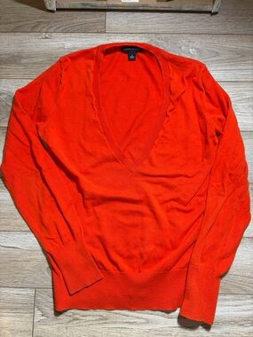 Banana Republic V-Neck Sweater in Bright Orange